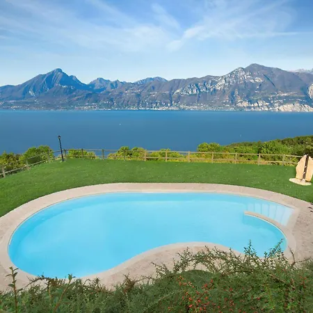 Borno With Pool In *